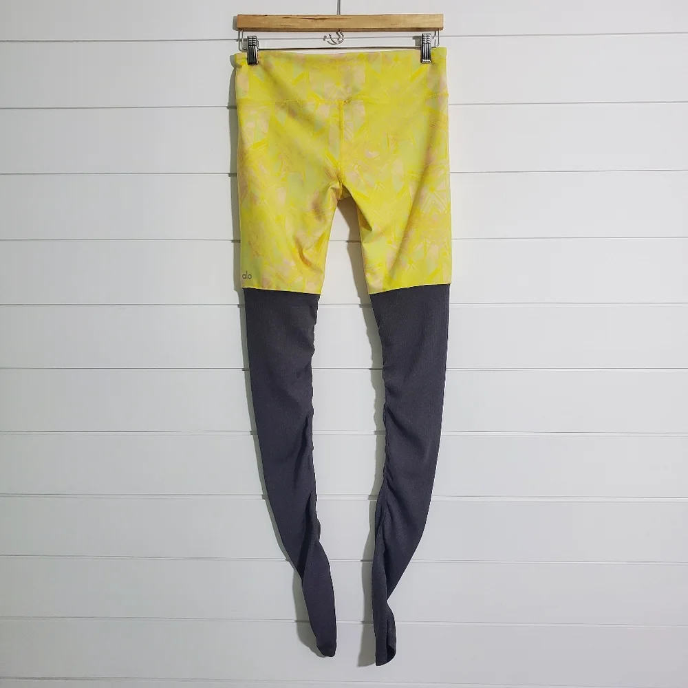 Alo Yoga Alo Goddess‎ Indio Zest High Waist Leggings Yellow & Gray. Size M